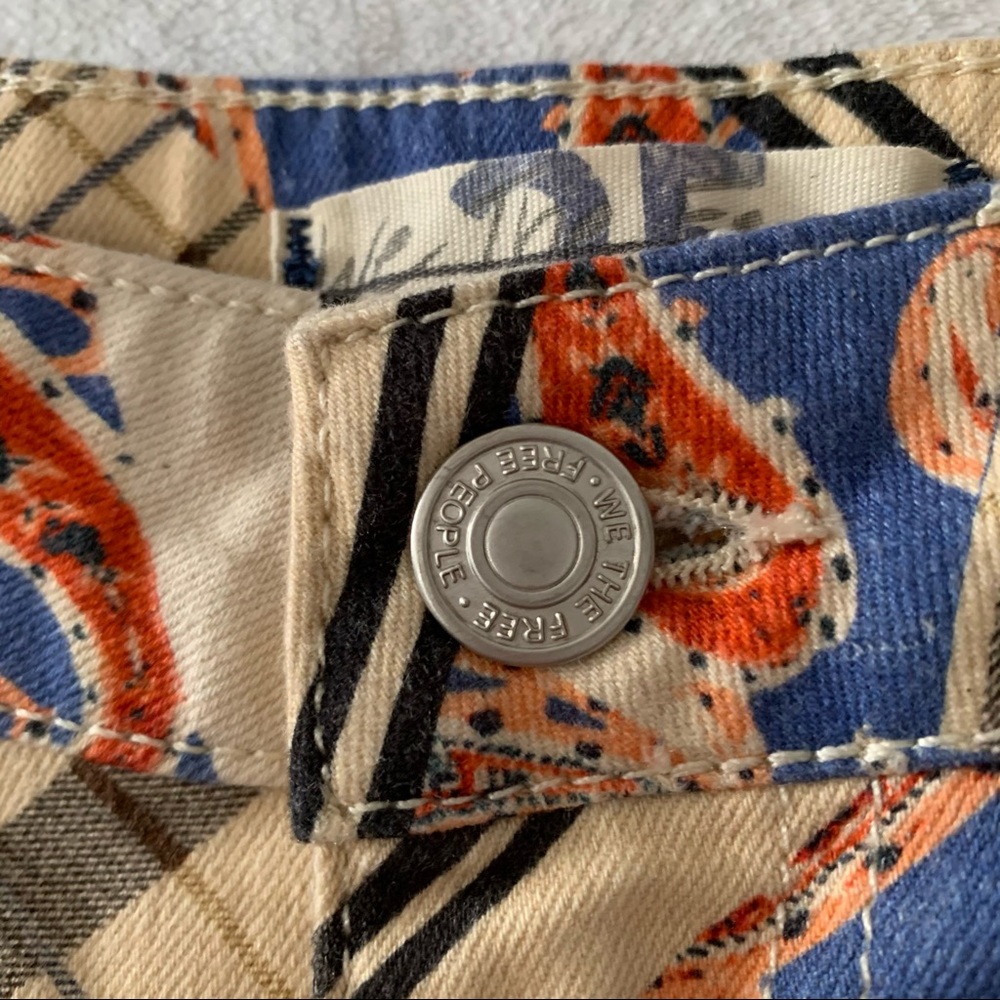 🌟NWT FREE PEOPLE FLOAT ON BY SUPERFLARE BOHO FARRAH MULTICOLOUR PAISLEY JEAN🌟 - Picture 9 of 16